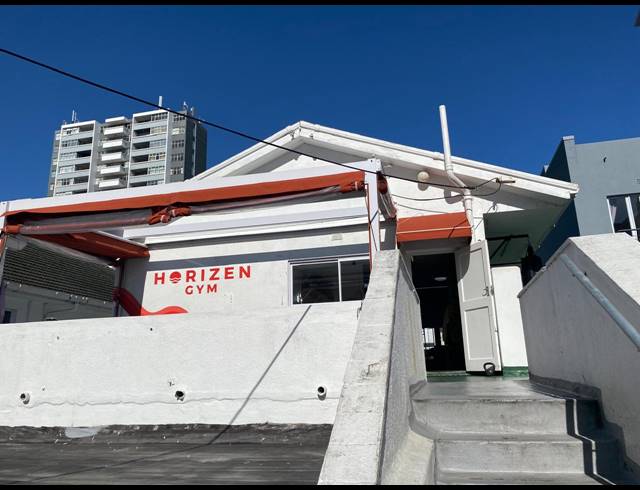 188M² RETAIL TO LET IN SEA POINT